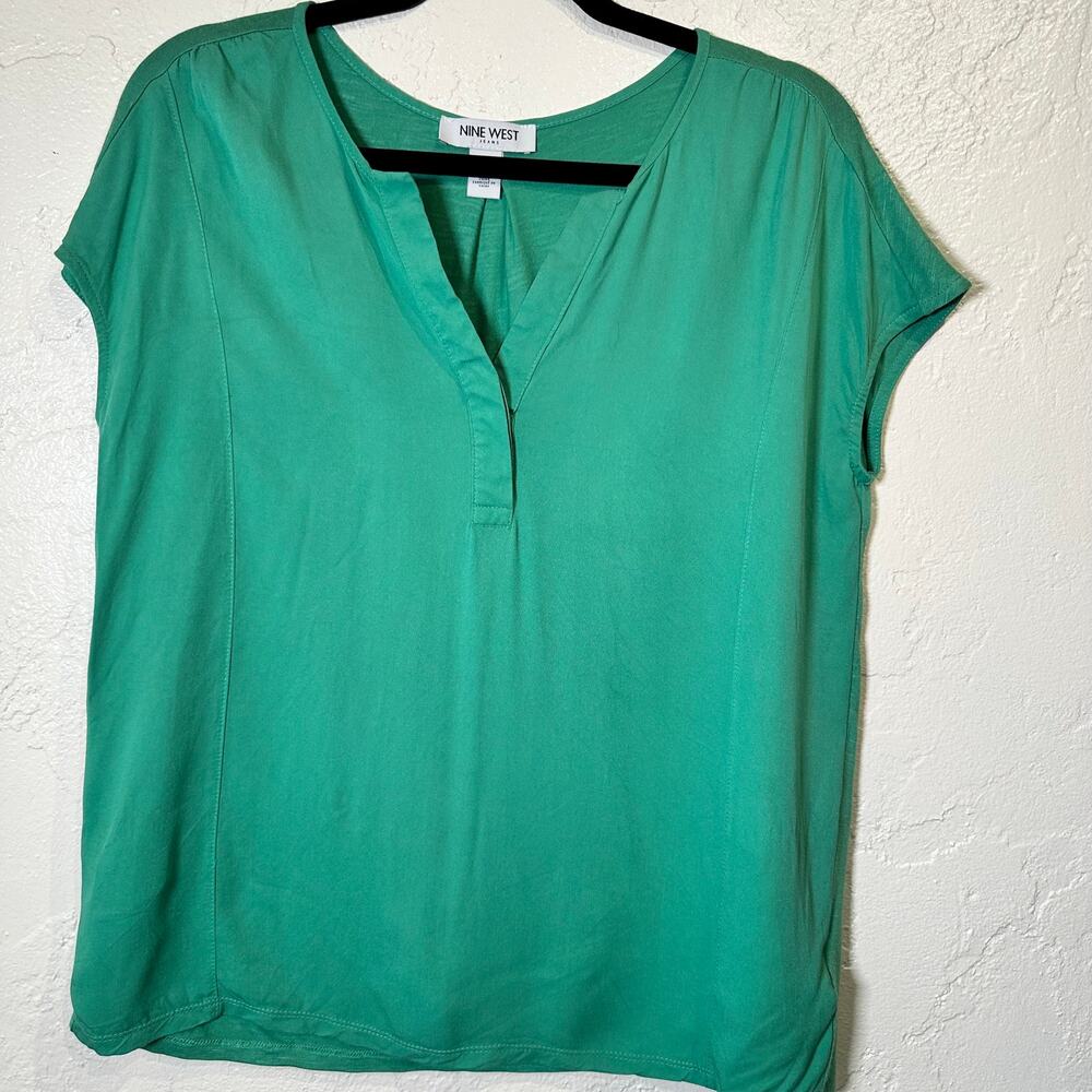 Nine West Size Small Green Cap Sleeve Blouse V-Neck Office Casual Resort Knit